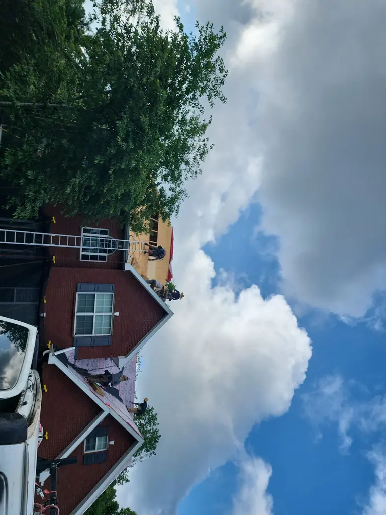 Residential roof replacement project in Knoxville, Tennessee