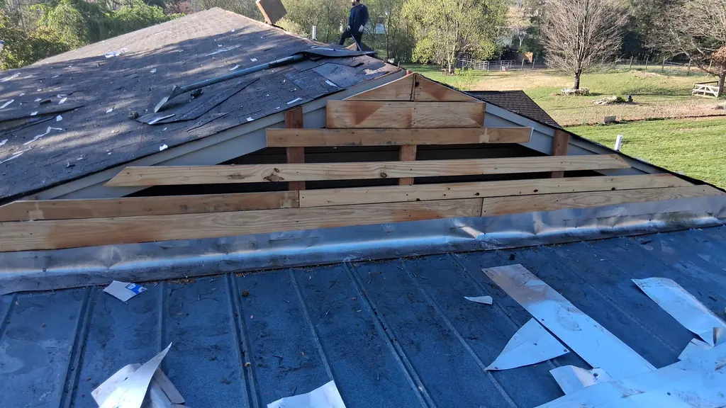 Step 01: free estimate on a Legacy Construction job in Knoxville, Tennessee
